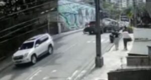Video: Fuerte accidente deja 5 vehículos afectados