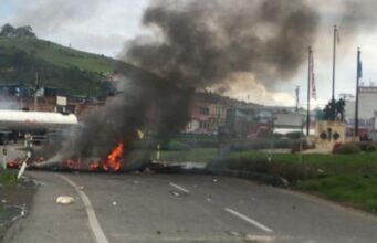 Manifestantes en Facatativá cerraron la vía, policía retoma el control protestas-facatativa-paro-nacional