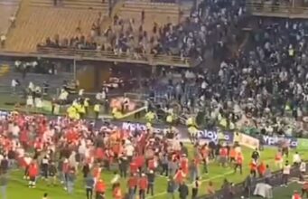 Pelea entre hinchas, lo más destacado del partido Nacional Vs. Santafé en Bogotá enfrentamiento_nacional_santafe