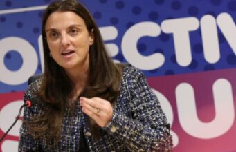 “Abudinear”, sinónimo de robar según la Real Academia de la Lengua Española. karen_abudinen