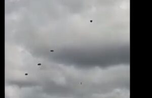 Video: soldado a quien no se le abrió el paracaídas, milagrosamente está con vida paracaidas_militar