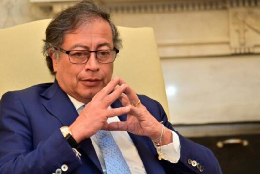 Petro no reconoce resultados y denuncia fraude en el preconteo Presidente Gustavo Petro en discurso oficial rechazando los resultados preliminares del preconteo electoral en Colombia.